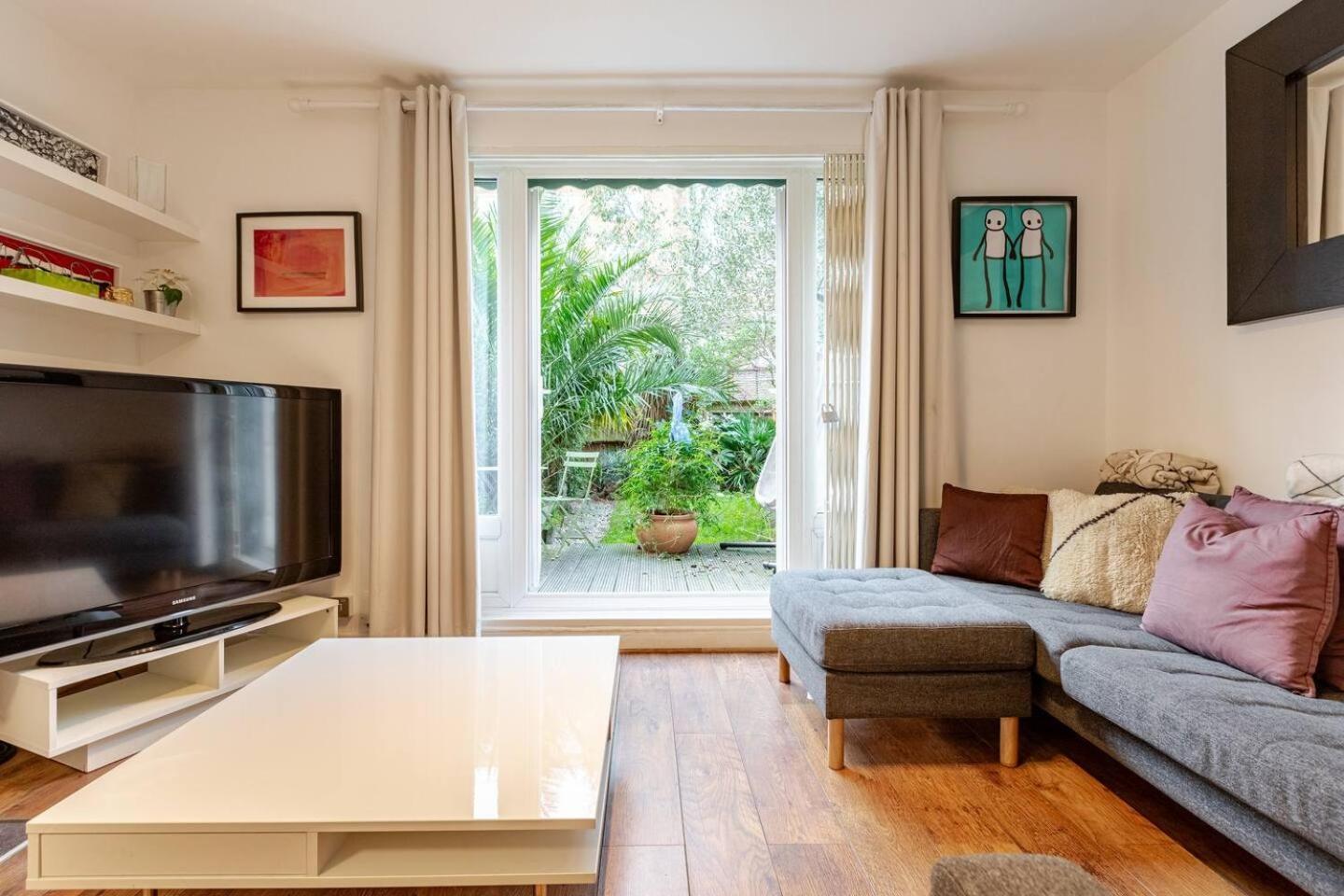 런던 Charming 2-Bed Garden Flat 아파트 외부 사진